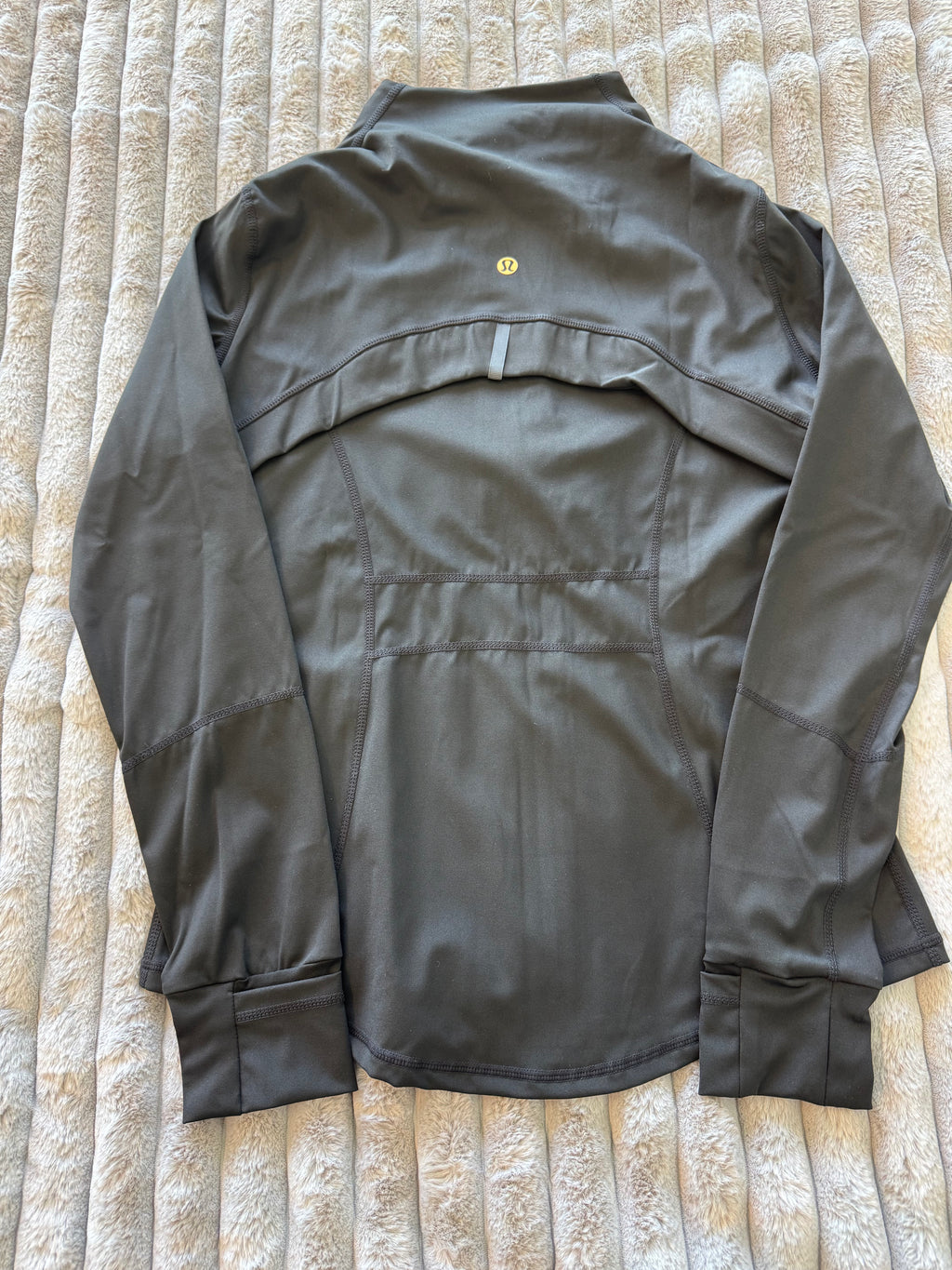 BLACK I NWT  🏷️ I  LuLuLemon Athletica Define Women’s 2-Piece Set