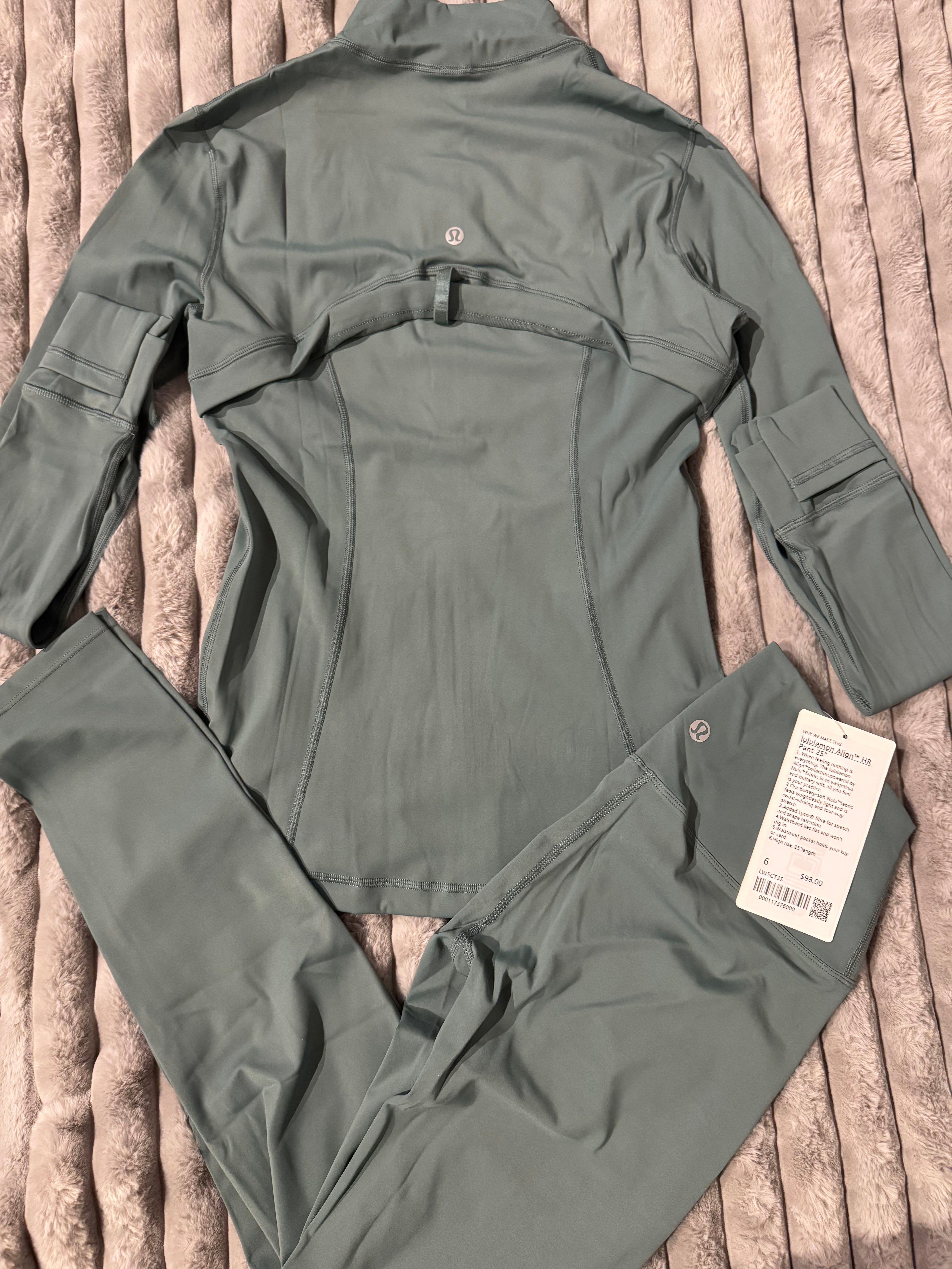 Moss Green I NWT  🏷️ I  LuLuLemon Athletica Define Women’s 2-Piece Set