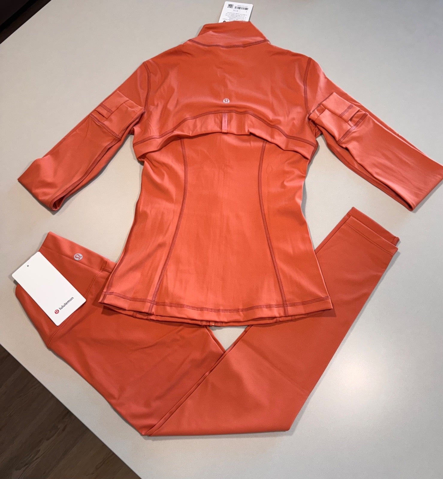 Burnt Orange I NWT  🏷️ I  LuLuLemon Athletica Define Women’s 2-Piece Set