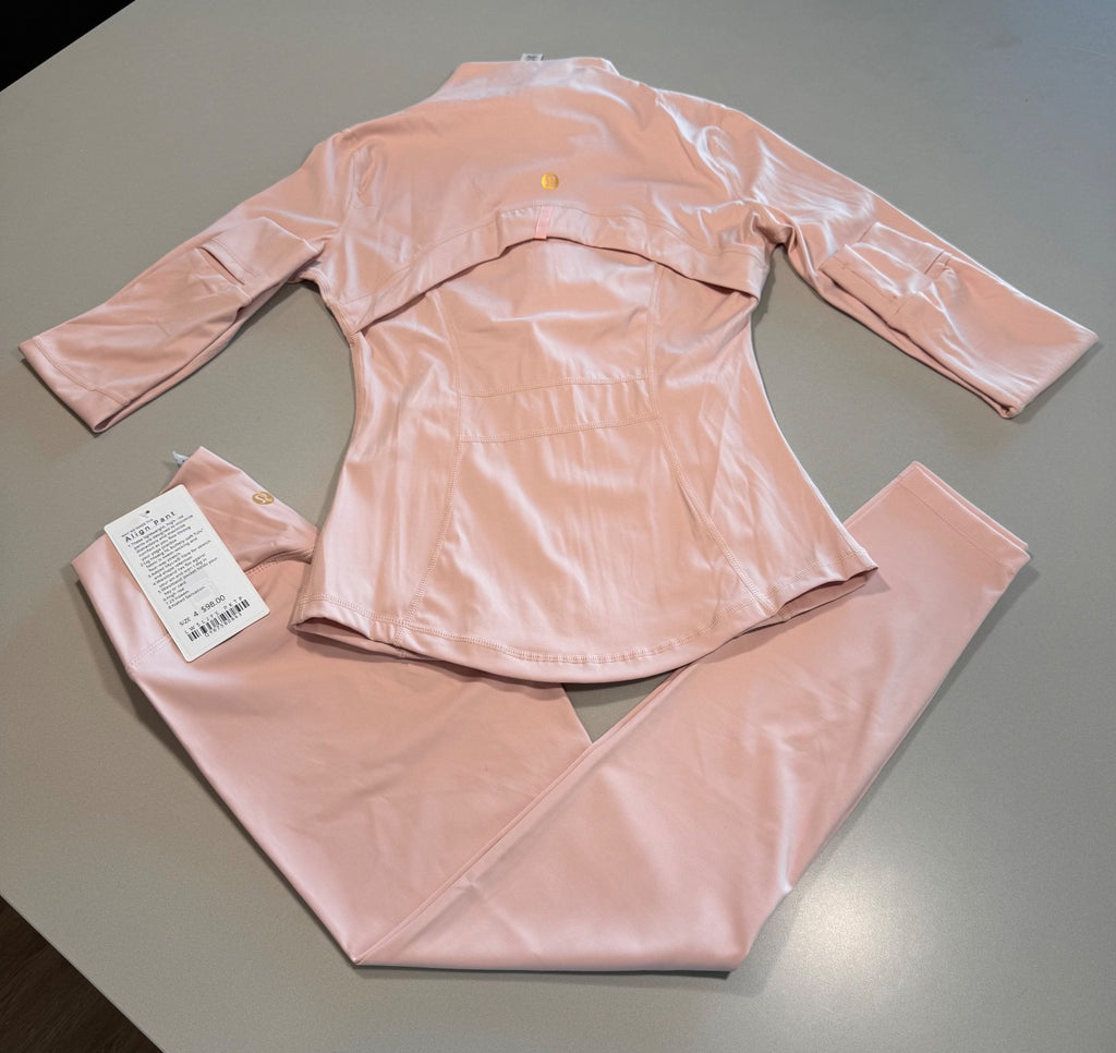 PINK I NWT  🏷️ I  LuLuLemon Athletica Define Women’s 2-Piece Set