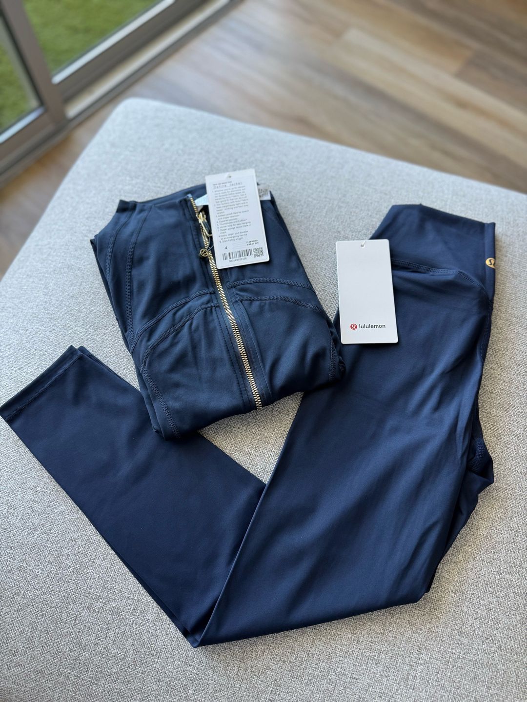 Navy Blue I NWT  🏷️ I  LuLuLemon Athletica Define Women’s 2-Piece Set